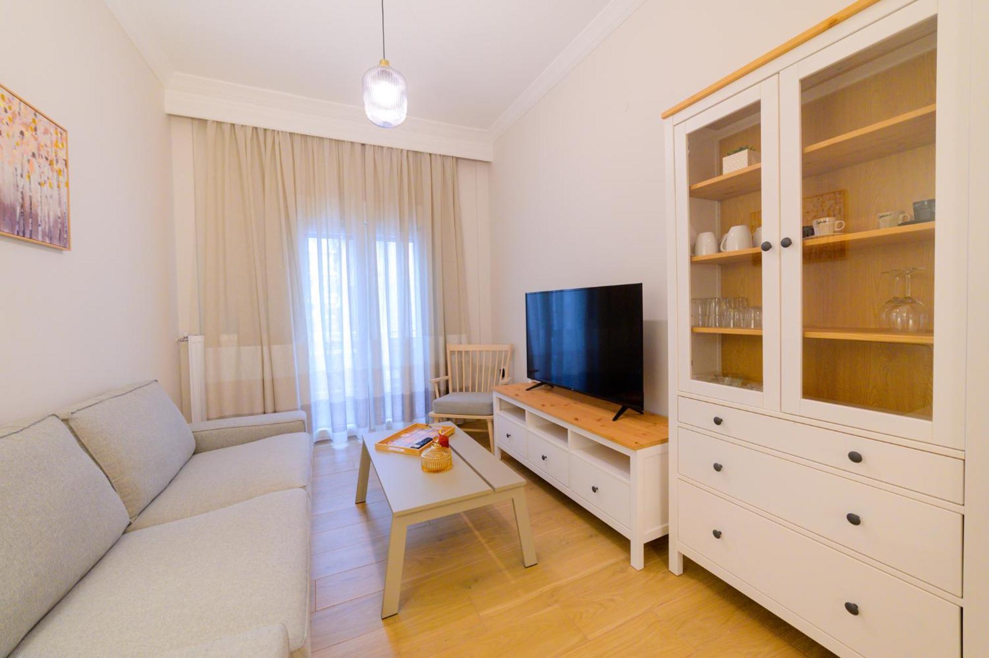 New Modern 2Nd Floor Apartment Thessaloniki Exterior photo